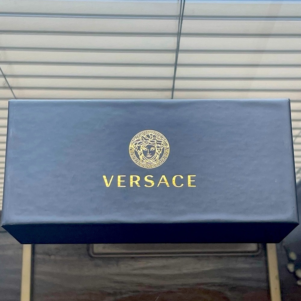 ❌SOLD❌ New Versace Sunglasses - Picture 10 of 16